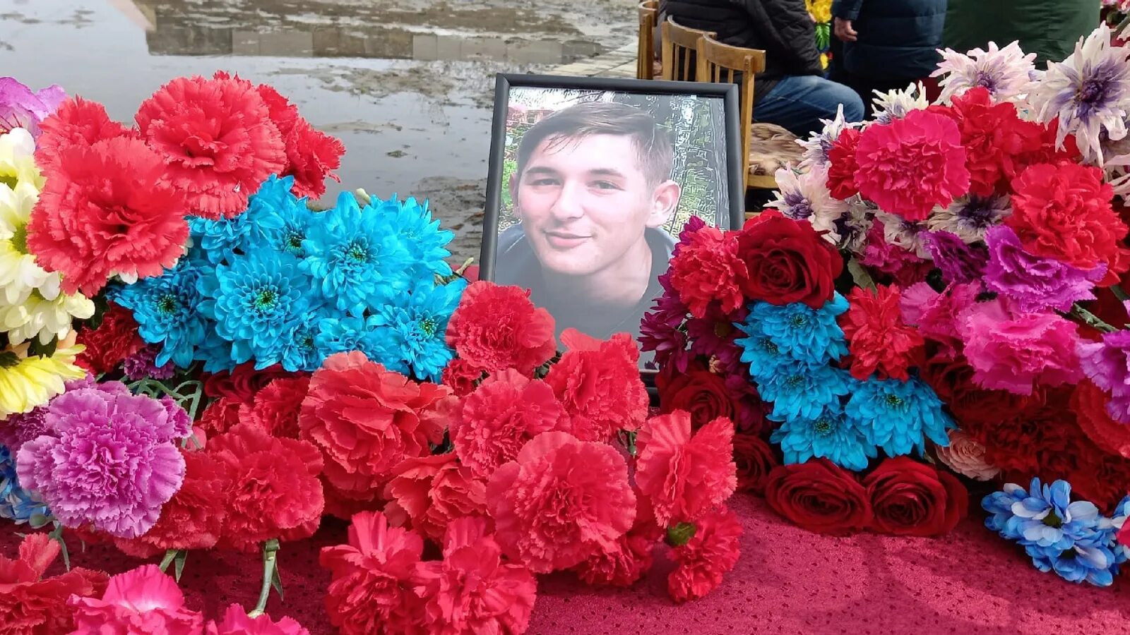 Кто умер 5 апреля. Похороны в Курганской области. Похороны в Шадринске погибшего на Украине.