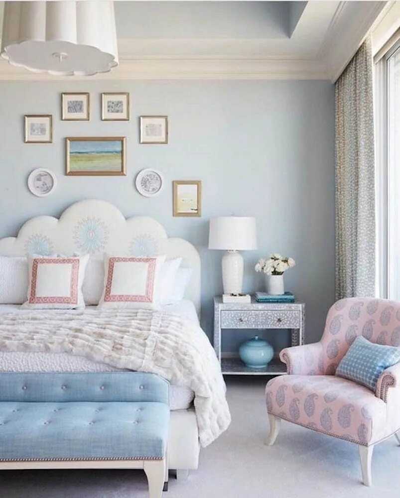 Сочетание цветов бело розовый. Комната в розово голубых тонах. Спальня в постельных тогах. Спальня в розово голубых тонах. Спальня в пастельных тонах.