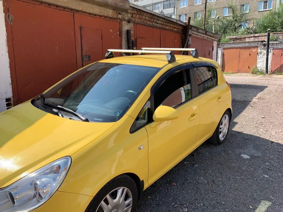 Багажник на крышу Opel Corsa d. Opel Corsa багажник на крышу. Опель Корса 2004 с багажником на крыше. Оригинальный багажник на крышу Opel Corsa d. Opel corsa багажник