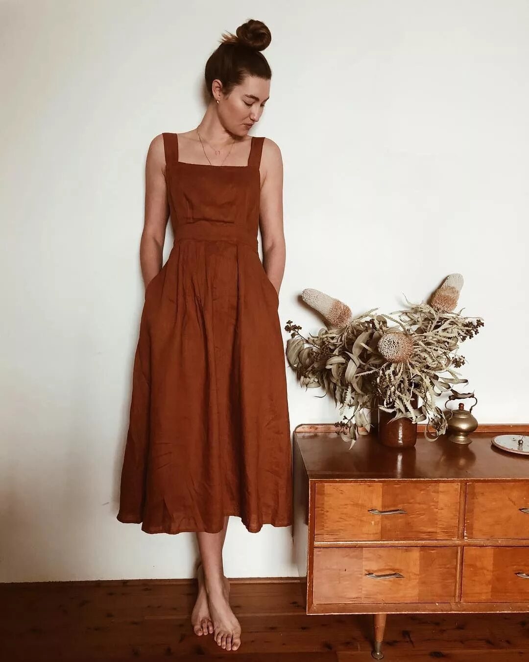 Earthy style dress. Earthy style dress. Earthy style dress. Платье "сафари". Платья мешком модные.