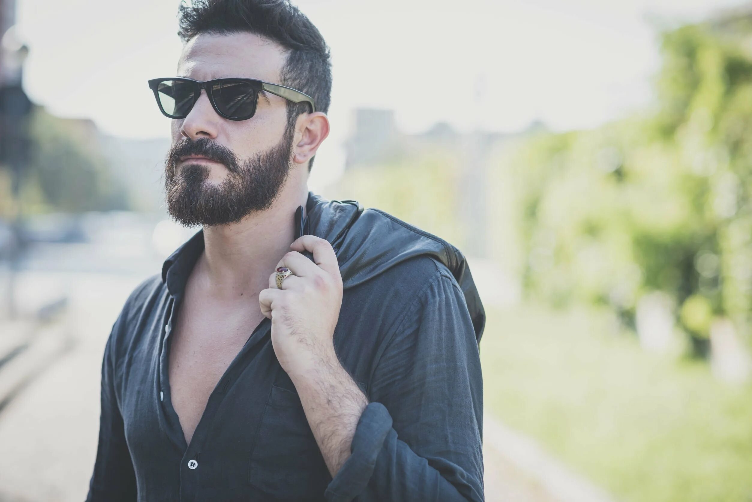 Ricki hall усы. Джош марио модель. Рыжая борода. Мужчина с бородой барбер. Брутальный мужчина с бородой.