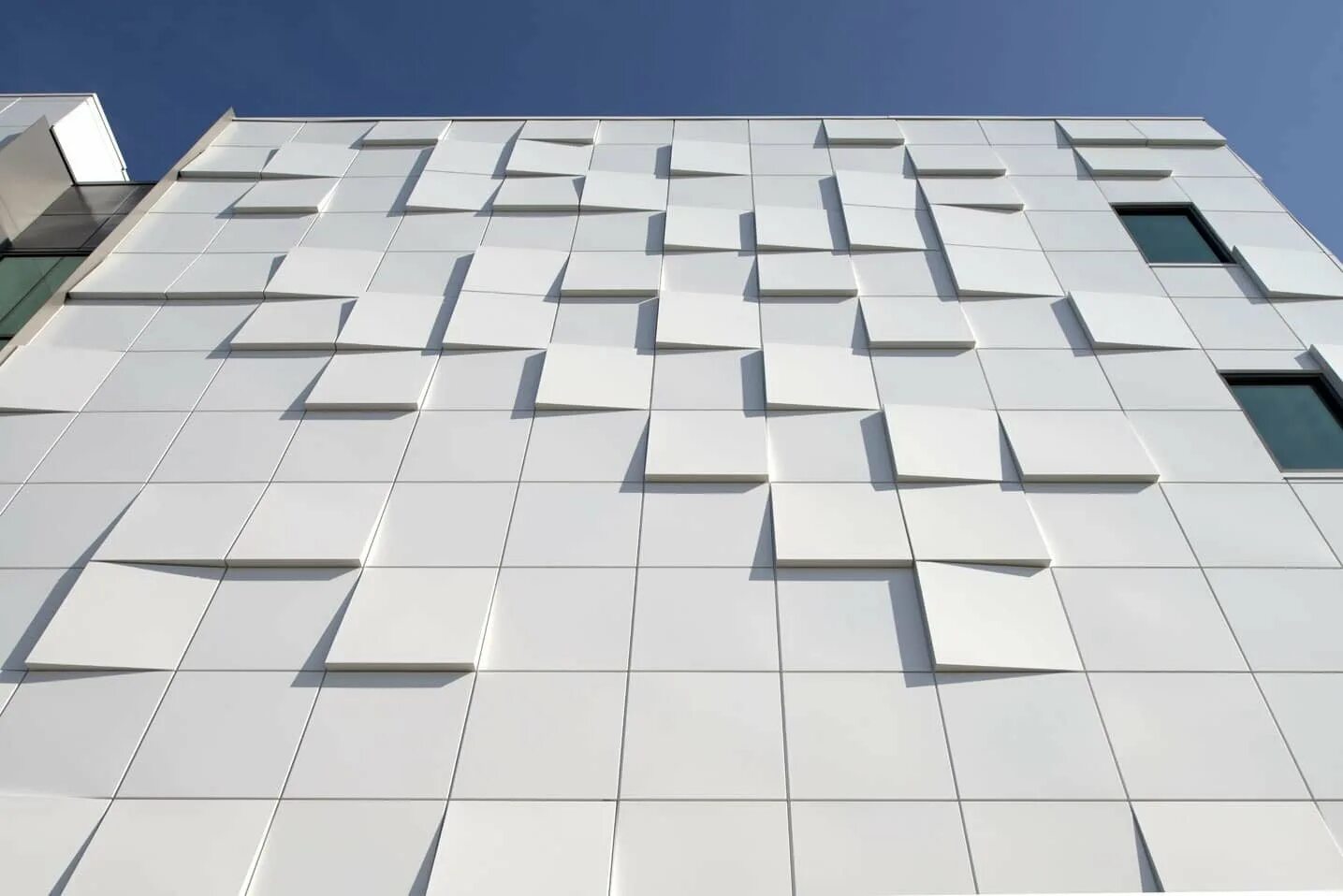Гибкие панели фото. Технопан фасадные панели. kingspan фасад. kingspan cladding panel.