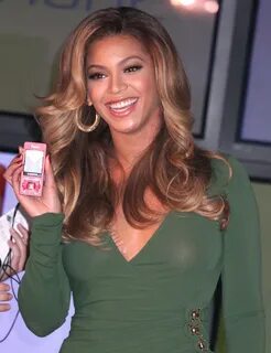 Beyoncé Nip Slip?! See Her Near Wardrobe Malfunction