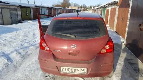 Задние фонари тиида