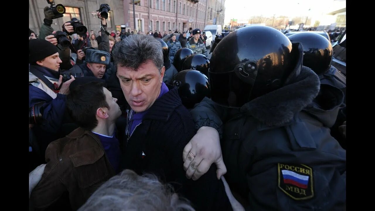Из за которого политический. Из за которого политический. Из за которого политический. Борух немцов. Из за которого политический.