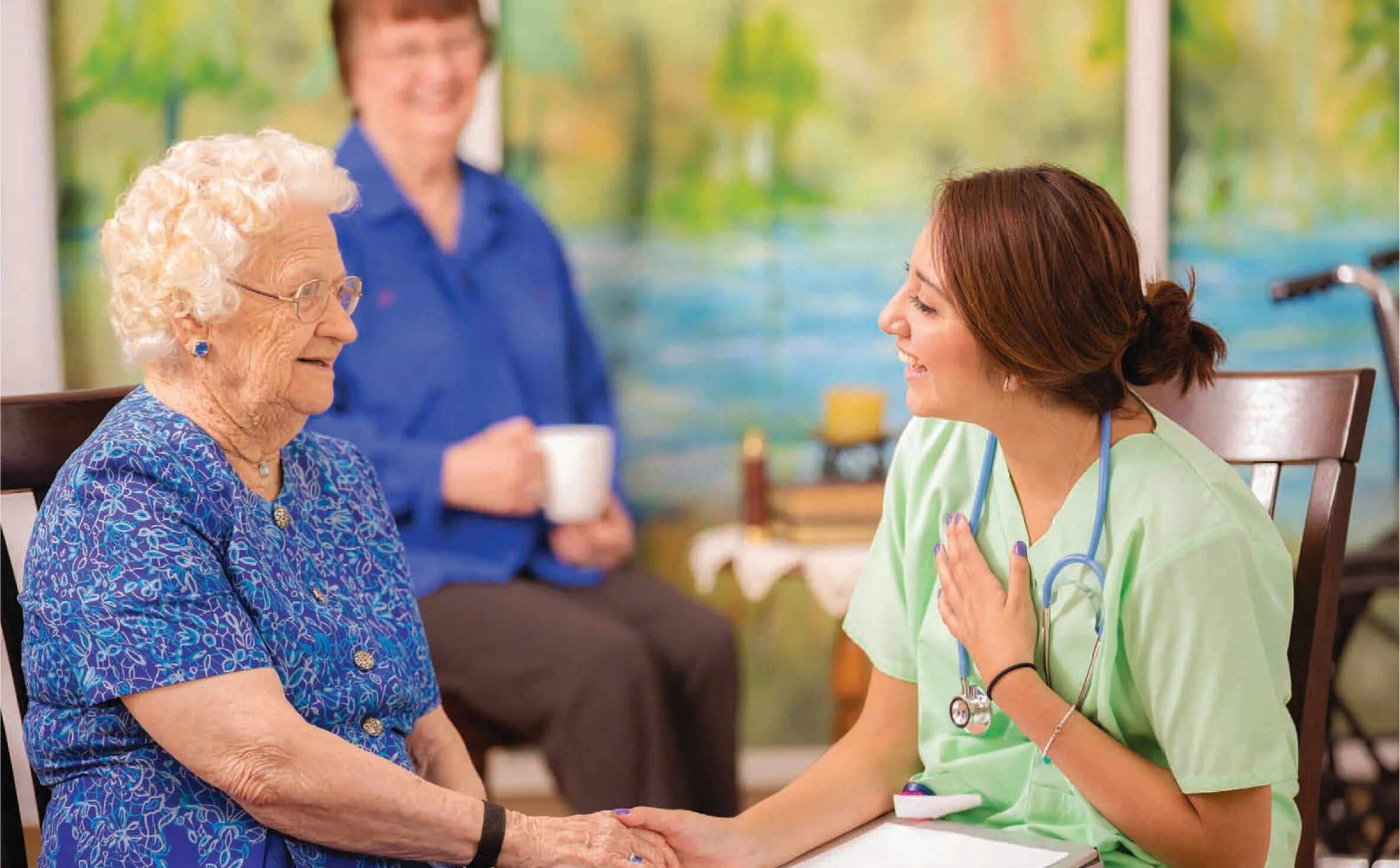 Беседа с пожилым человеком. Пожилые люди. Общение с пожилыми людьми. Пациенты пожилого возраста. Social women