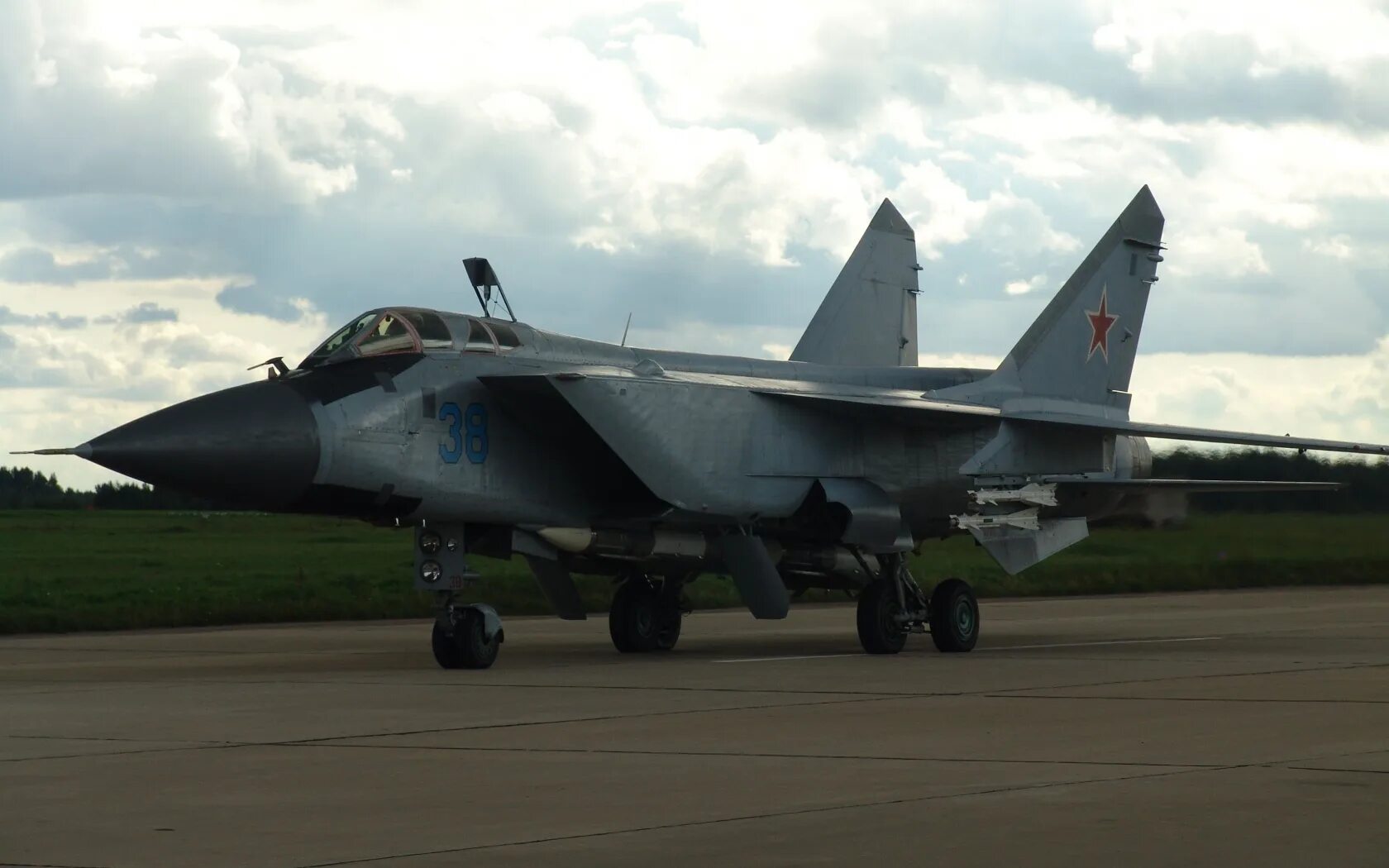 Что такое миг. Миг 31. миг-31 истребитель. mig-31m. микоян миг-31.