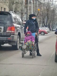 Ребенок попрошайки постоянно спал