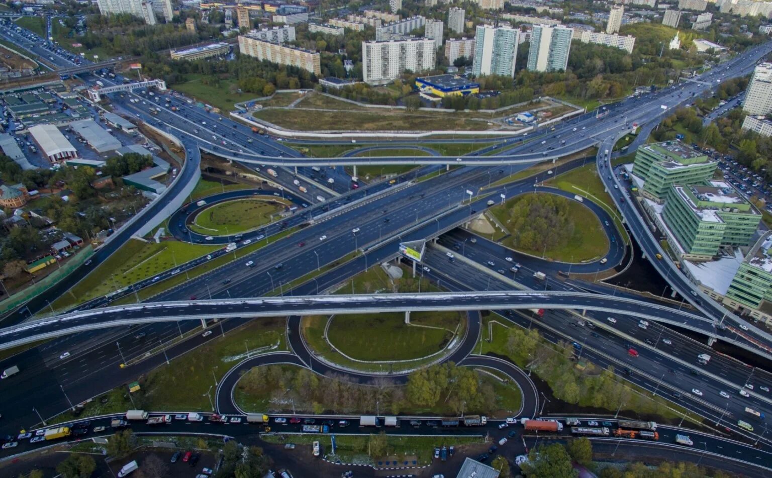 Транспортная инфраструктура москвы. Инфраструктура москва сити. Московские дороги. Транспортная инфраструктура города москвы. Дорога в городе.