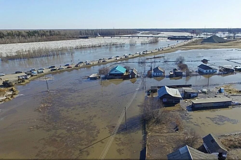 Уровень воды в чумыше сегодня тальменка. Тальменка Алтайский край. Наводнение Тальменка. Тальменка потоп. Половодье 1 % обеспеченности.