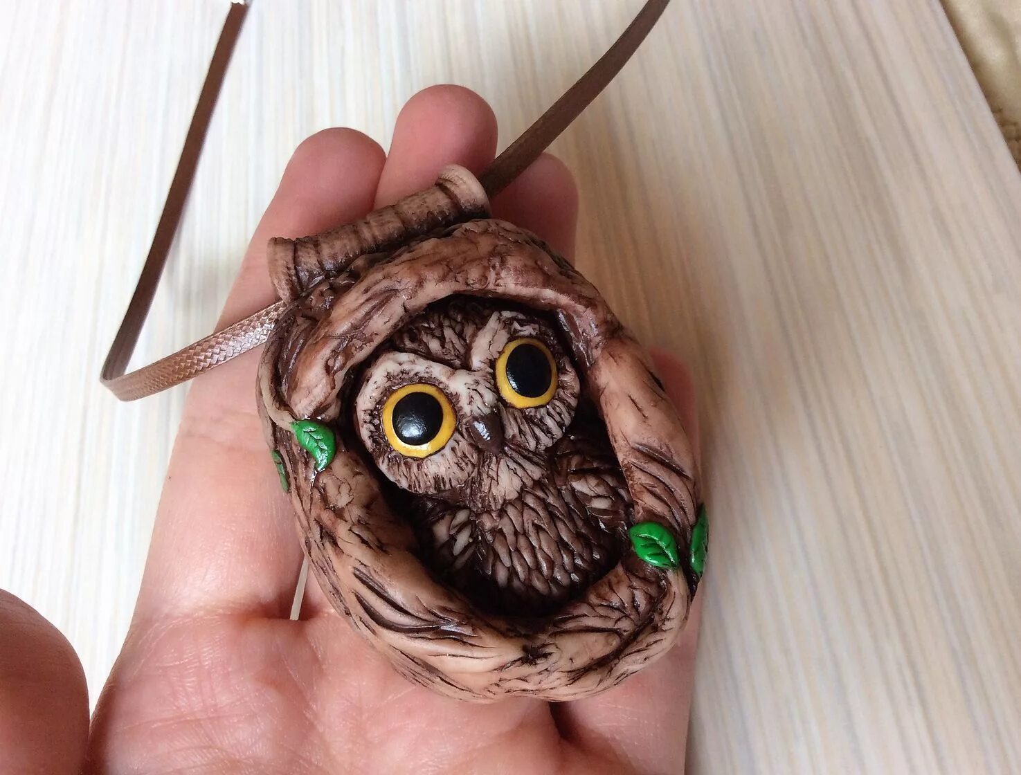 Деревянные поделки совы. Полярная сова папье маше. Мягкая игрушка сова из фетра. Сделать совенка. Филин из глины.
