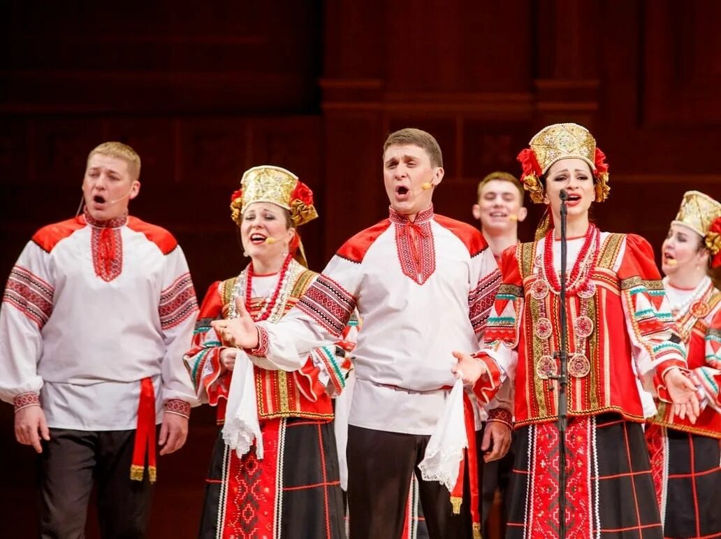 Ансамбль белогорье. Белогорье ансамбль белгород. ансамбль везелица белгород. апит белогорье ансамбль. ансамбль белогорье - солисты.