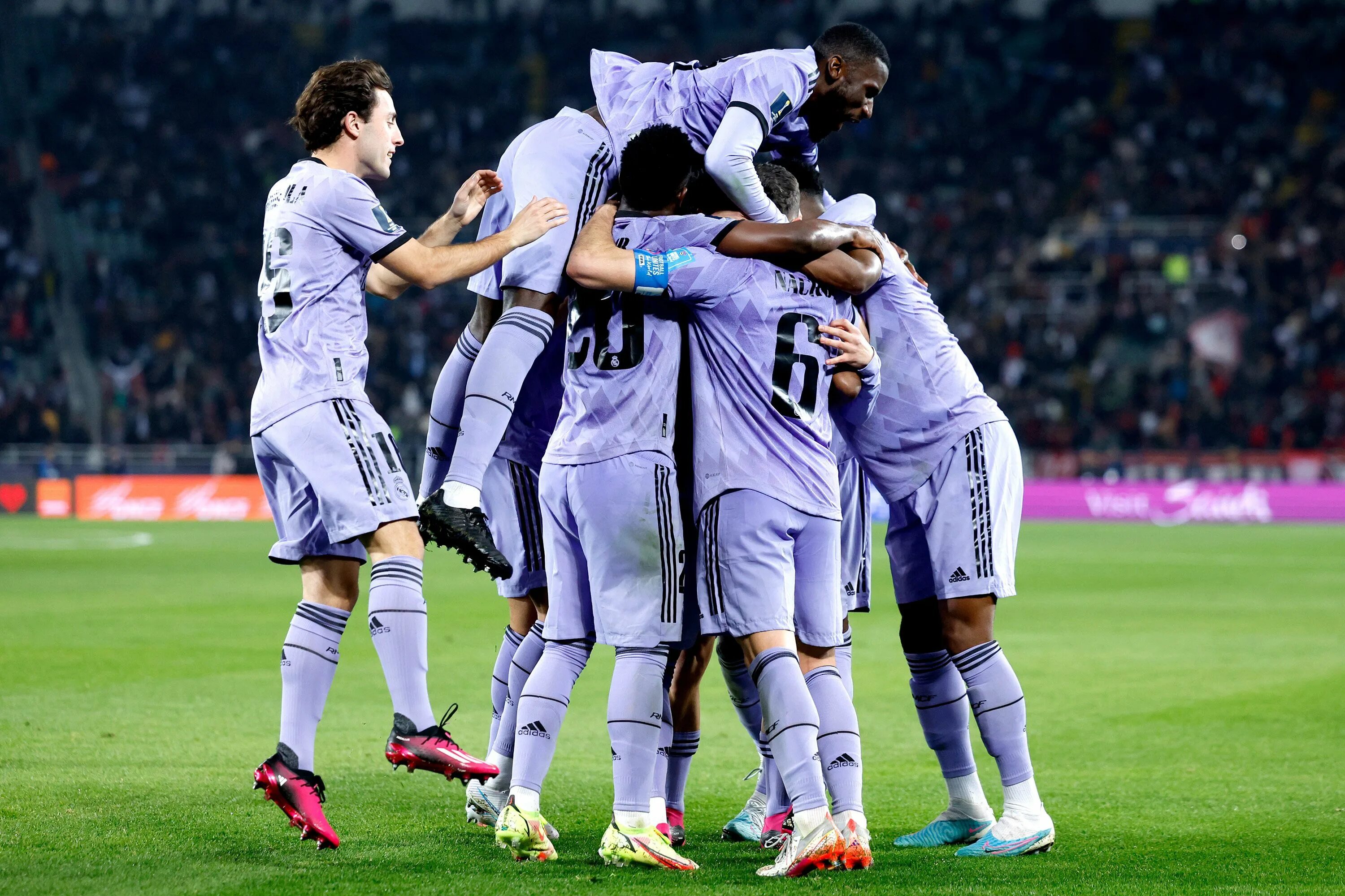 Матч реал мадрид аль. Матч реал мадрид аль. Real madrid live. Шериф реал мадрид. Матч реал мадрид аль.