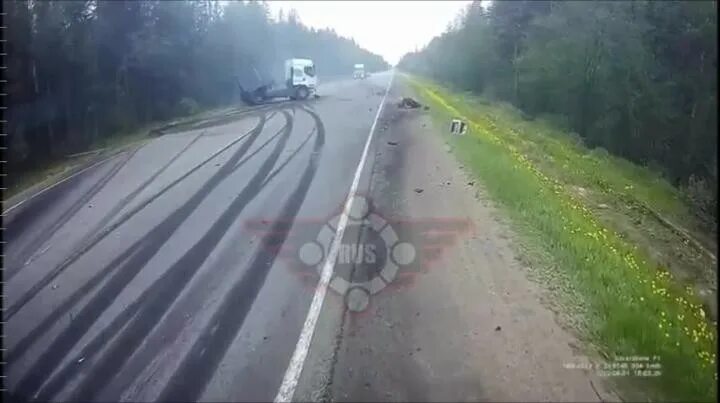 Авария в поддубье. Авария в Ленинградской области. Страшные аварии в Гатчинском районе.