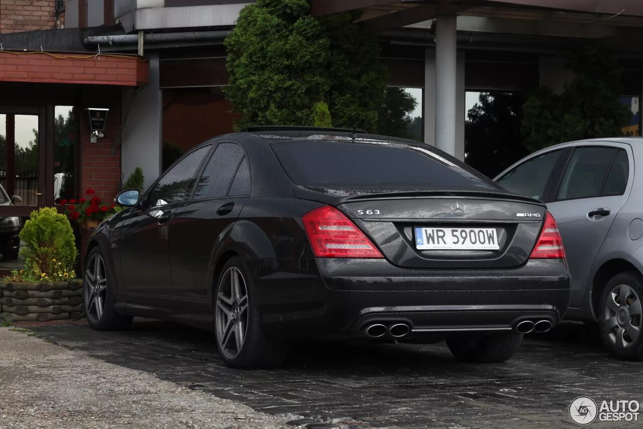 221 мерседес расход. S63 amg 221. мерседес s63 amg w221. мерседес 221 амг 63. mercedes s63 w221.