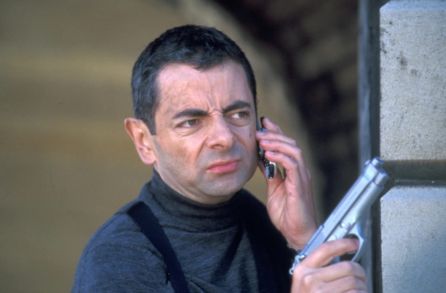 Natalie imbruglia агент джонни инглиш. агент джонни инглиш 2003 постер. агент джонни инглиш 3. мистер бин шпион. агент джонни инглиш фильм 2003.