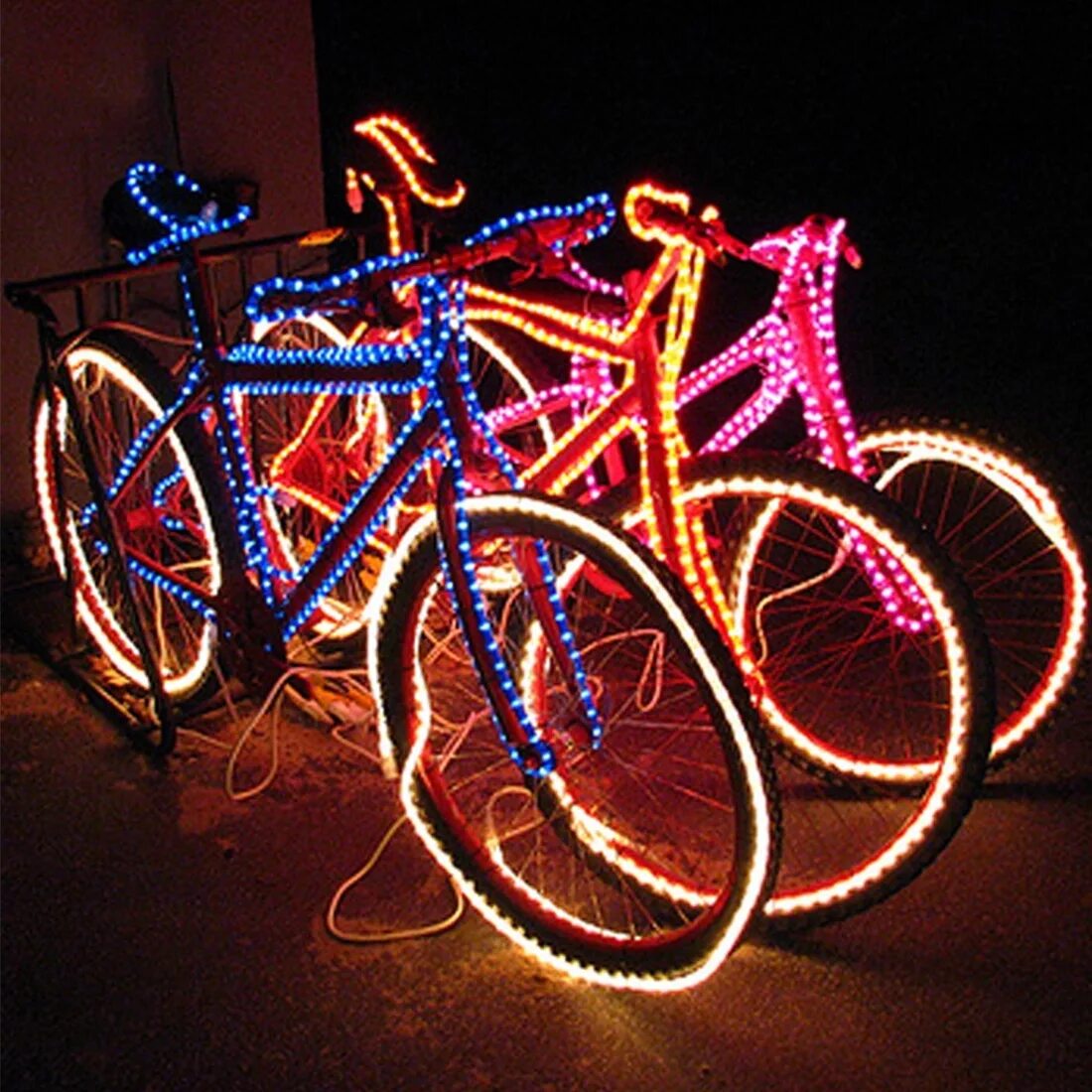 Подсветка для велосипеда. Светящийся велосипед. Красивые велосипеды. Светодиодные для велосипеда. Светящиеся велосипед