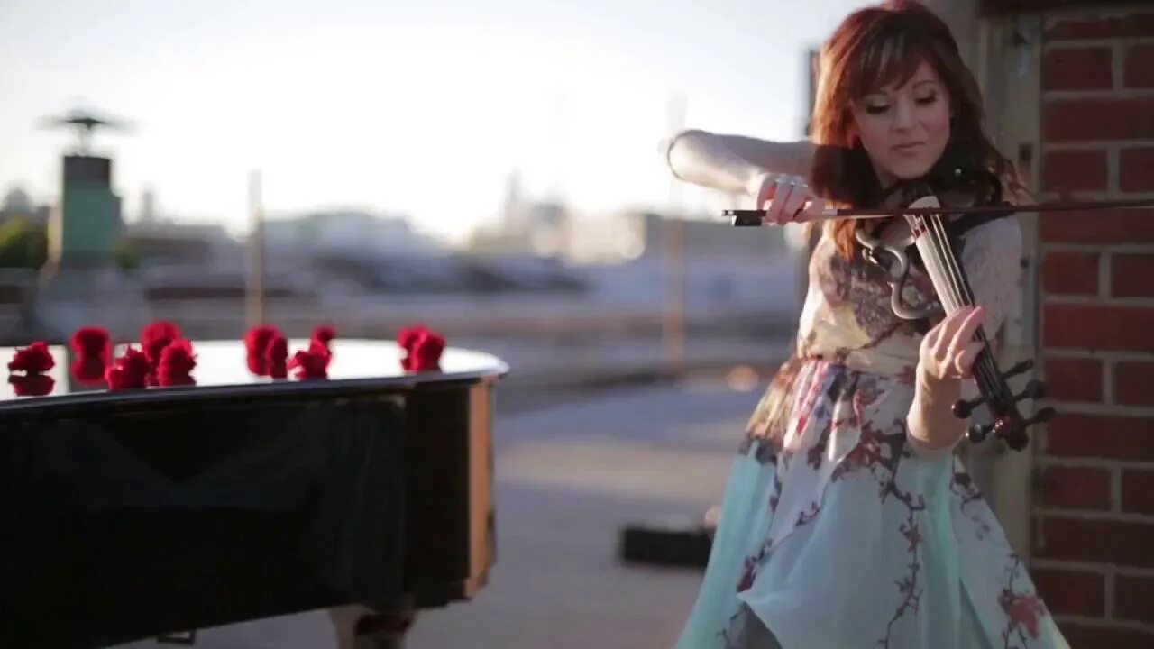 Lindsey Stirling - Snow Waltz (2022). Lindsey Stirling League of Legends. Lindsey Stirling Sleigh Ride. Jeep Lindsey Stirling.