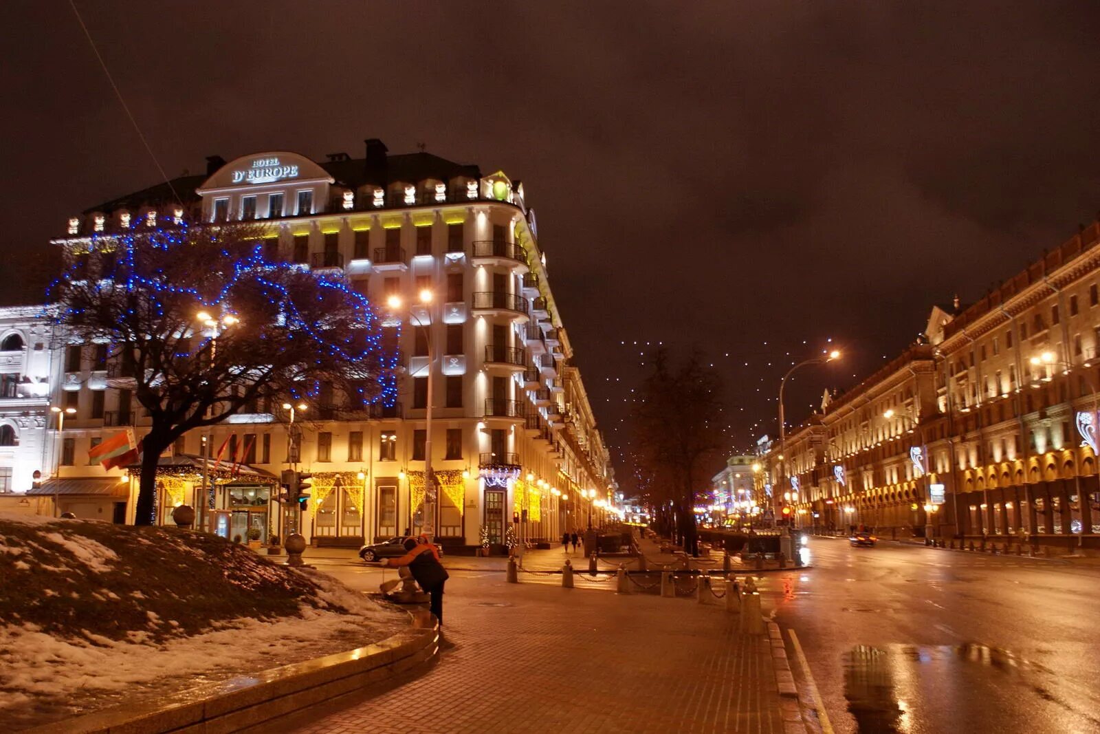 Минск центр фото города 2022. Площадь свободы минск осень. Ночной минск зимой. Минск в марте. Минск улица ленина.
