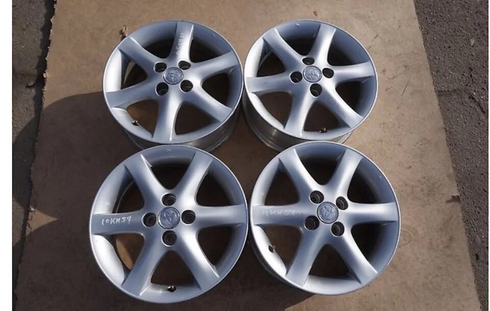 Toyota r15. Диски Toyota Corolla r15. Диски Toyota r17. Диски на Тойота Королла 120 r15. Купить колеса toyota