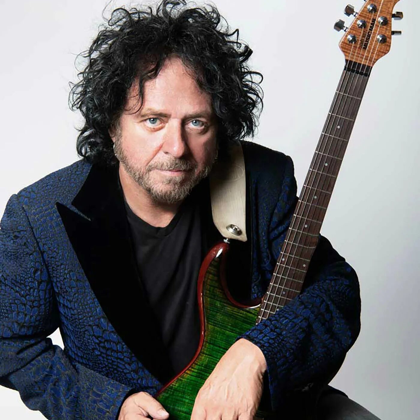 Steve lukather. Steve lukather toto. стив лукатер гитарист. steve lukather 1982.