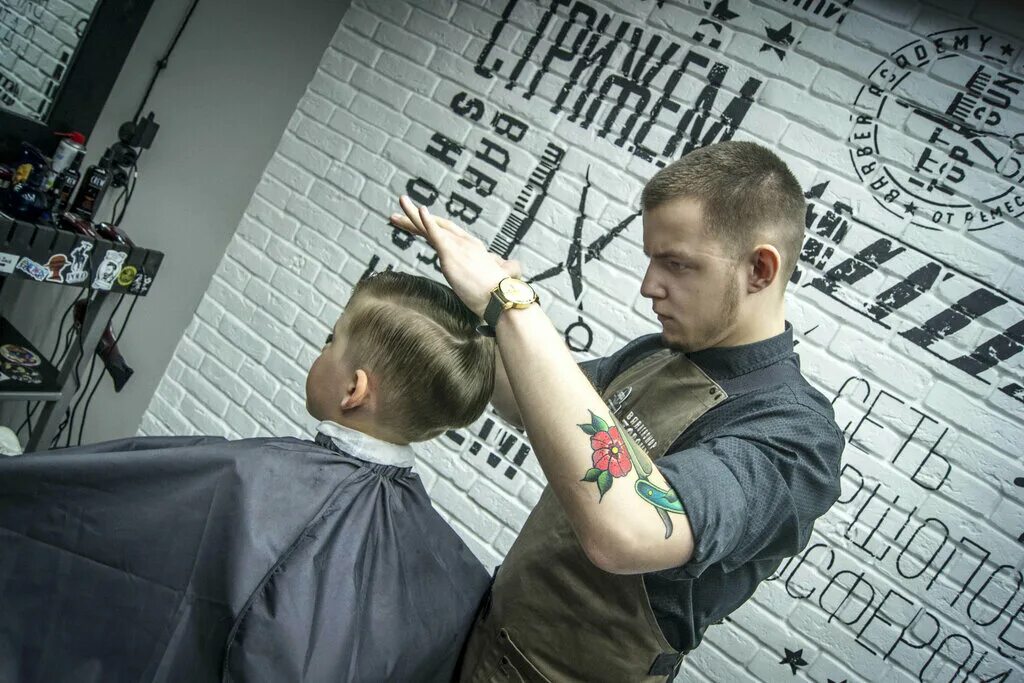 Барбер из иваново. Барбершоп Липецк Барбаросса. TOPGUN Barbershop Екатеринбург.