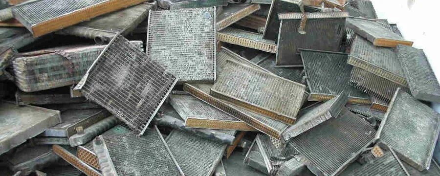 Сколько стоит 1 км асфальтовой дороги. Страны производители топлива. Ра, кошный дом на колесах. Стоимость литра бензина в 2000 году. Стоимость 1 км дороги в россии.