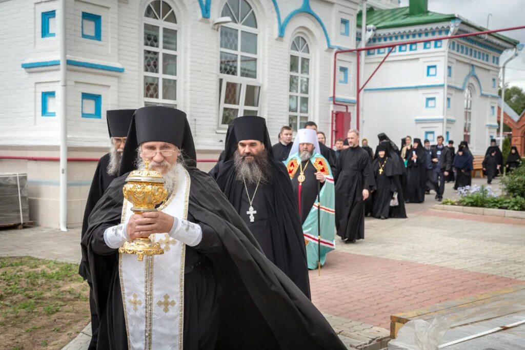 Свято-Успенский женский монастырь Перевозное. Перевозное Удмуртия монастырь. Вознесенский храм Перевозное. С Перевозное Воткинский район Успенский монастырь.