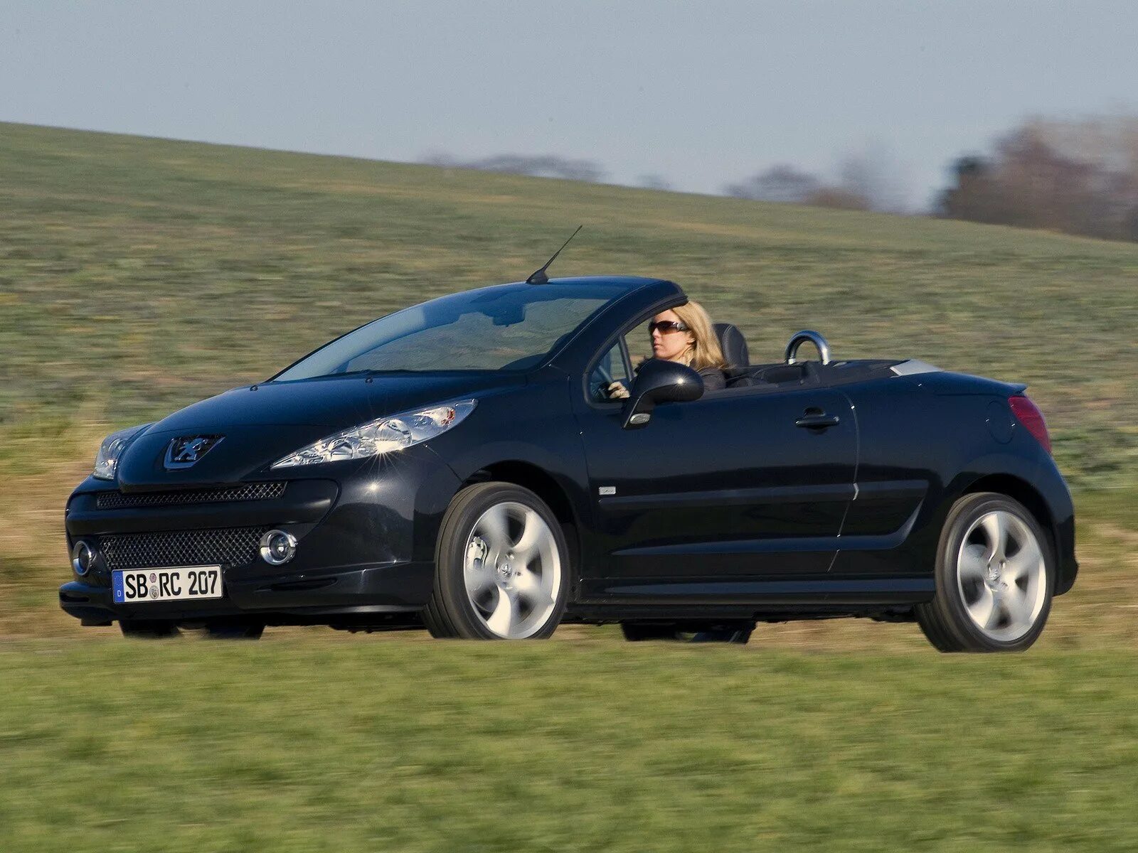 Peugeot 207 cc 2008. Peugeot 207 кабриолет. Peugeot 207 СС кабриолет. Peugeot 207 cc RC line
