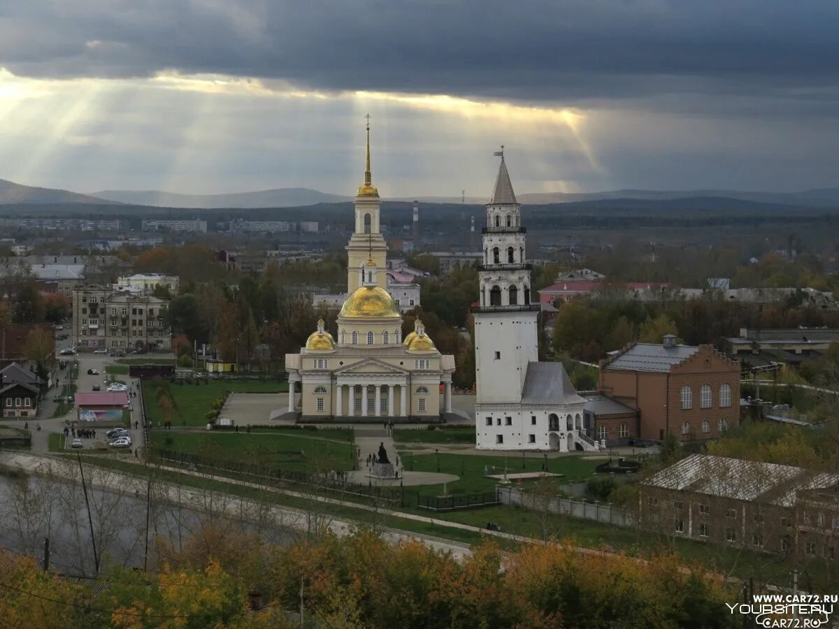 Города россии свердловской области. Невьянская башня Невьянск. Невьянская башня в Свердловской области. Невьянск Свердловская область достопримечательности. Город Невьянск Свердловской области достопримечательности.