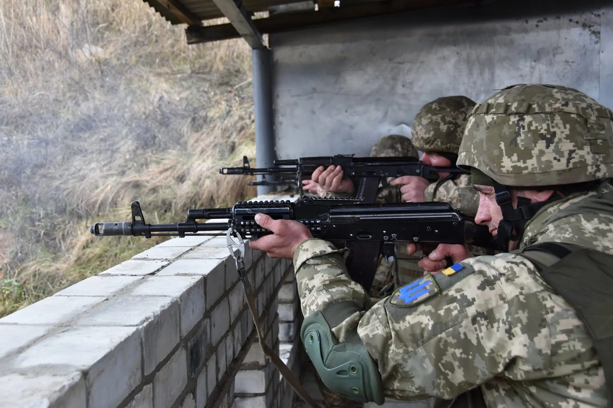 Военное состояние украины. Всу на донбассе. армия украины на донбассе. всу армия украина донбасс. канадские наемники.