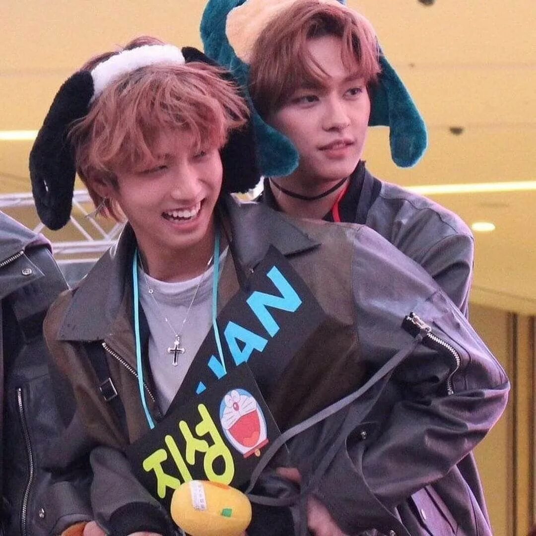 Want фф минсоны. Stray kids минхо и джисон. минсоны stray kids. минсоны stray kids обнимаются. stray kids минхо и джисон обнимаются.