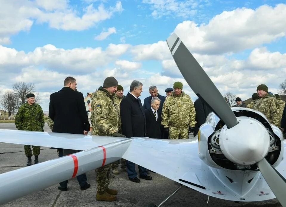 Украинский беспилотник. Spectator бпла. Откуда у украины беспилотники. Откуда у украины беспилотники. Байрактар ударный беспилотник.