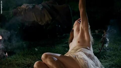 Lotte Verbeek Nude.