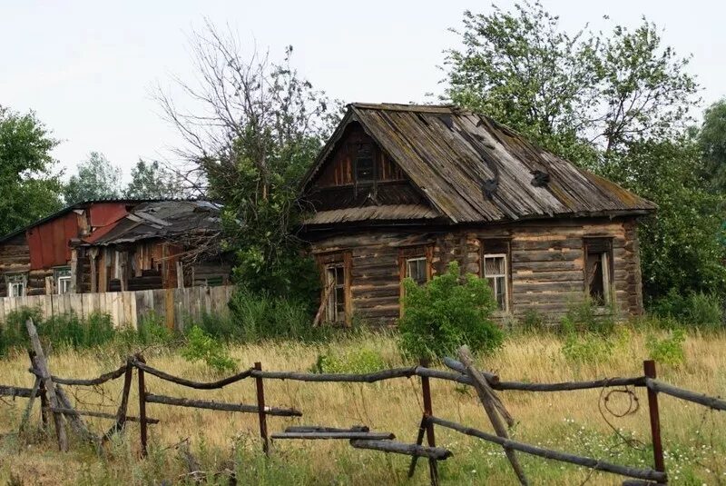 Самая богатая деревня. Деревни в глубинке России. Бедная деревня. Нищая Российская деревня. Бедные деревни России.