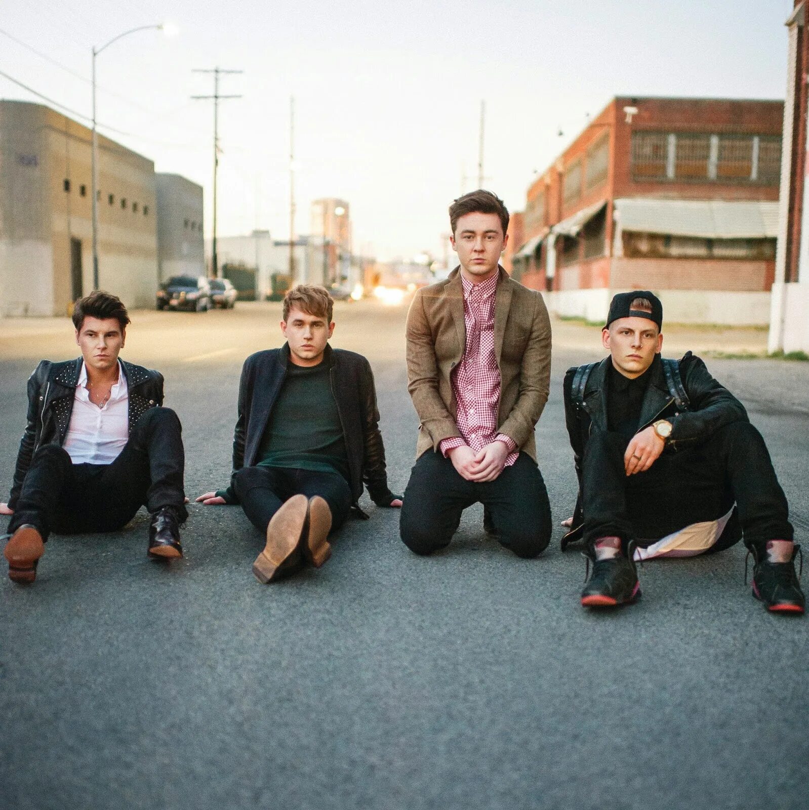 Rixton me and my broken. Me and my broken heart rixton (andie case cover). Wait on me rixton. Группа rixton 2022. "rixton" && ( исполнитель | группа | музыка | music | band | artist ) && (фото | photo).