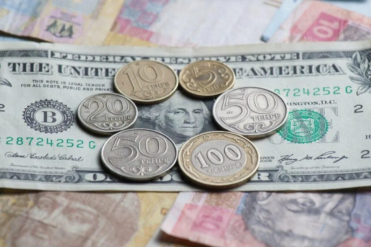 918 тенге. Тенге. валюта тенге. 100 долларов в тенге. 1 доллар в тенге.