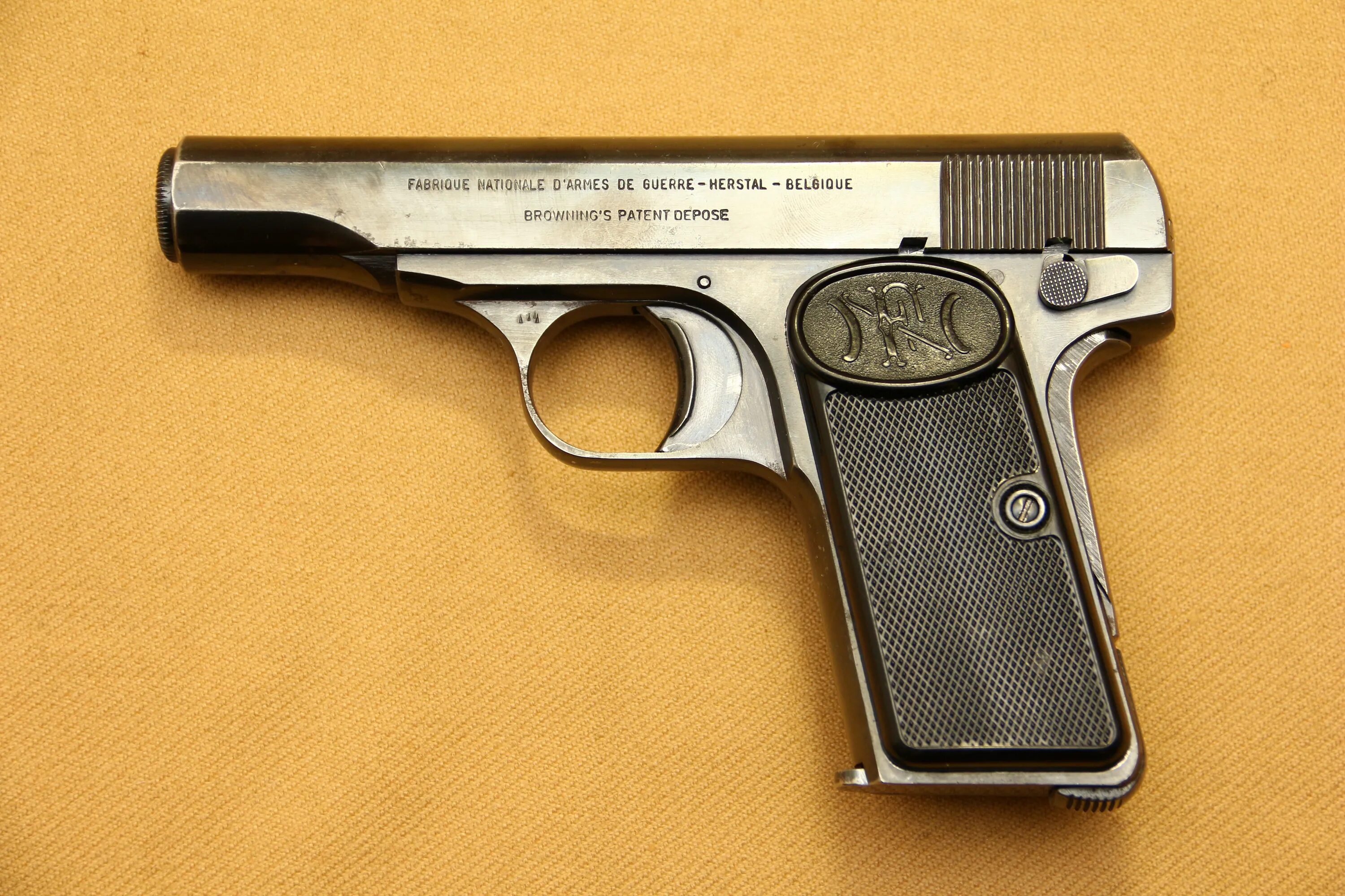 Browning ru. Browning FN 1910. FN Browning 1922. Браунинг м1910.