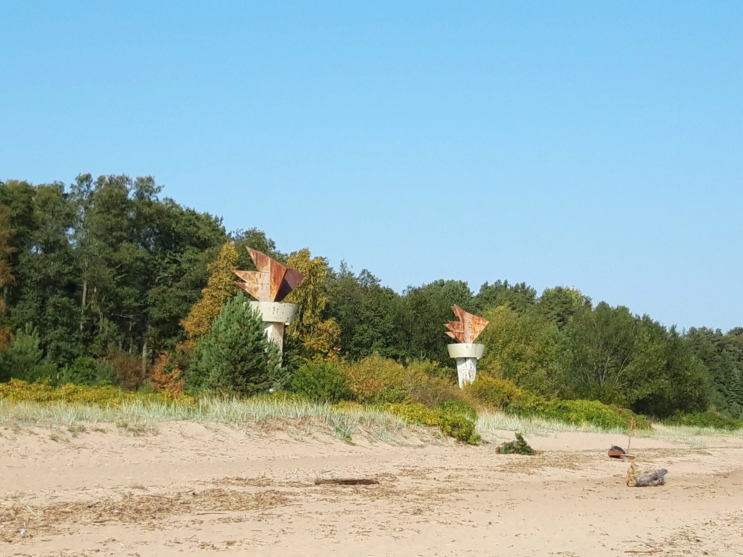 мысы молодежная. мыс груэн. остров шкота острова приморского края. пляж молодежный мыс лаутаранта. маяк островной лазовский район.