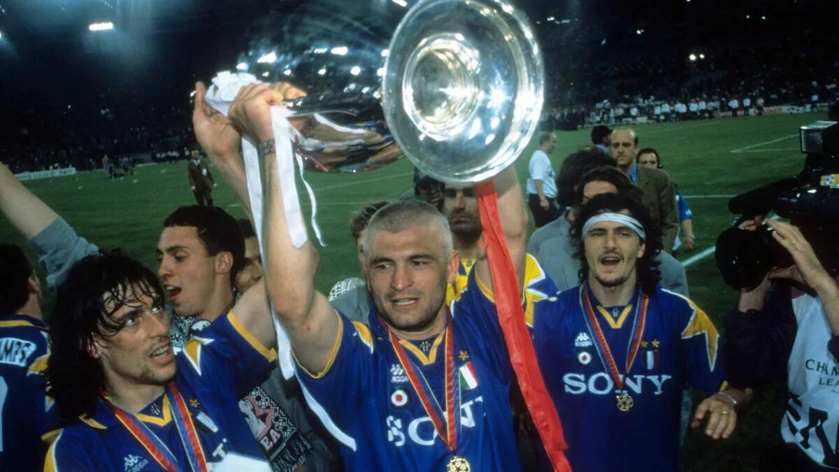 Лч 1996. Ювентус победитель лиги чемпионов 1996. Ювентус 1995 96. Ювентус аякс 1996. Ювентус 1996 лига чемпионов.
