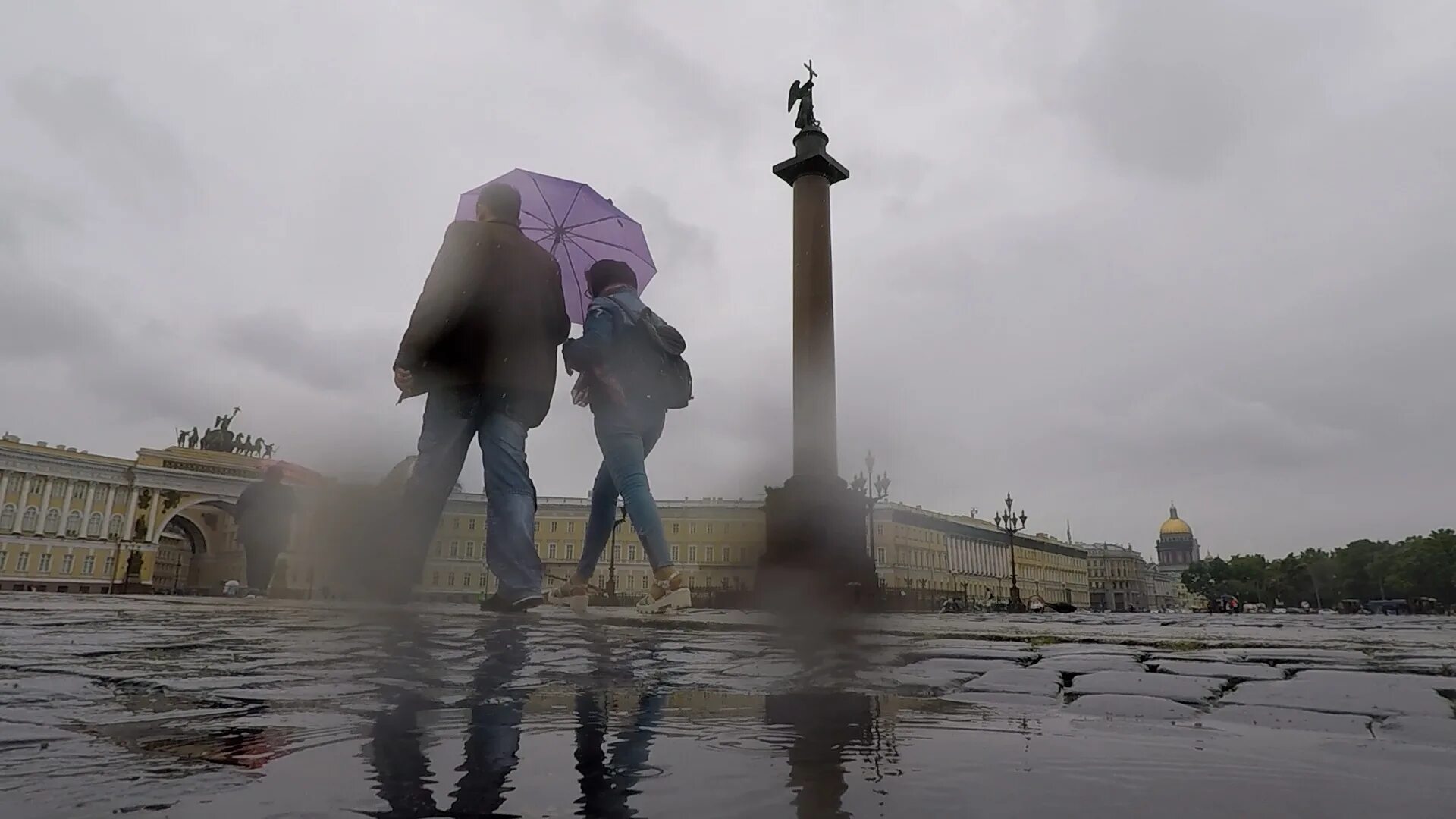 Дождь не прекращавшийся в течение ночи. Дождь в Питере. Ливень в Петербурге. Петербург под дождем. Гроза в Питере.