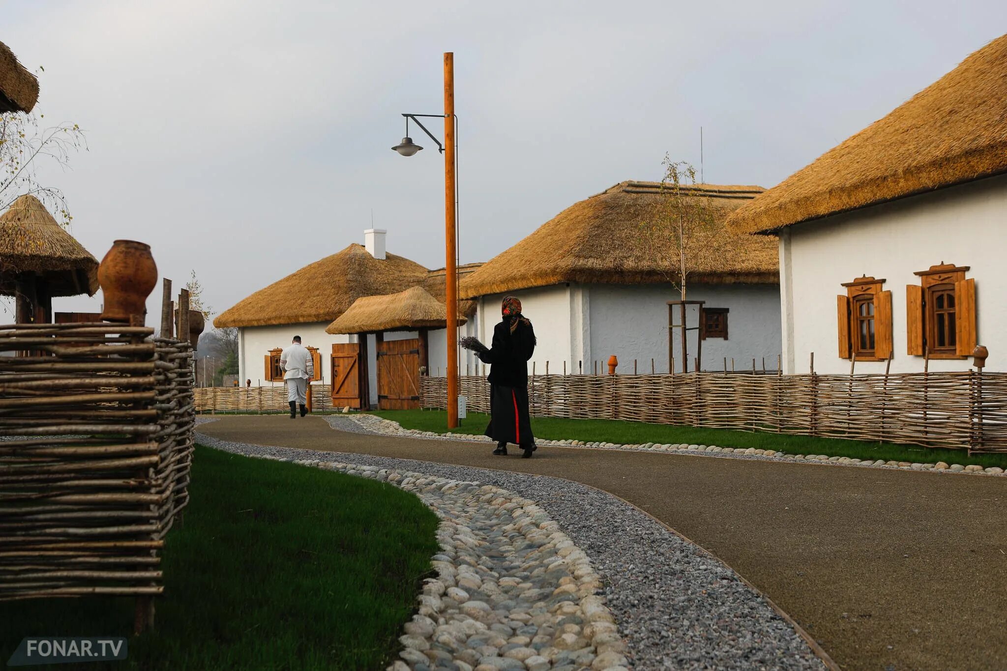 Слобожанщина белгородская область колотиловка. Колотиловка белгород. Колотиловка белгород. Колотиловка белгород. Этнодеревня слобожанщина белгородская.