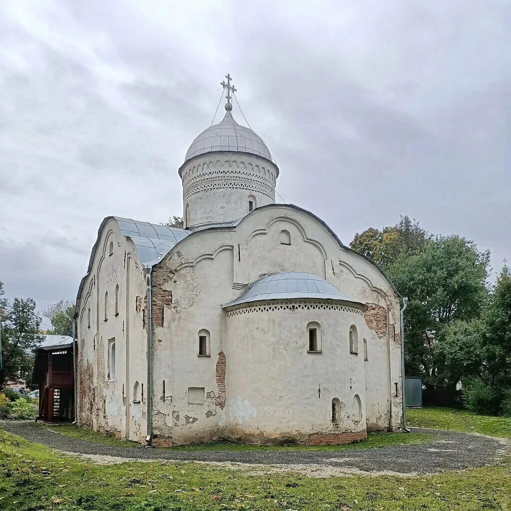 Церковь климента великий новгород. Великий новгород церковь на большой московской. Церковь святого климента великий новгород. Церковь климента, папы римского, на иворове улице. Церковь климента великий новгород.