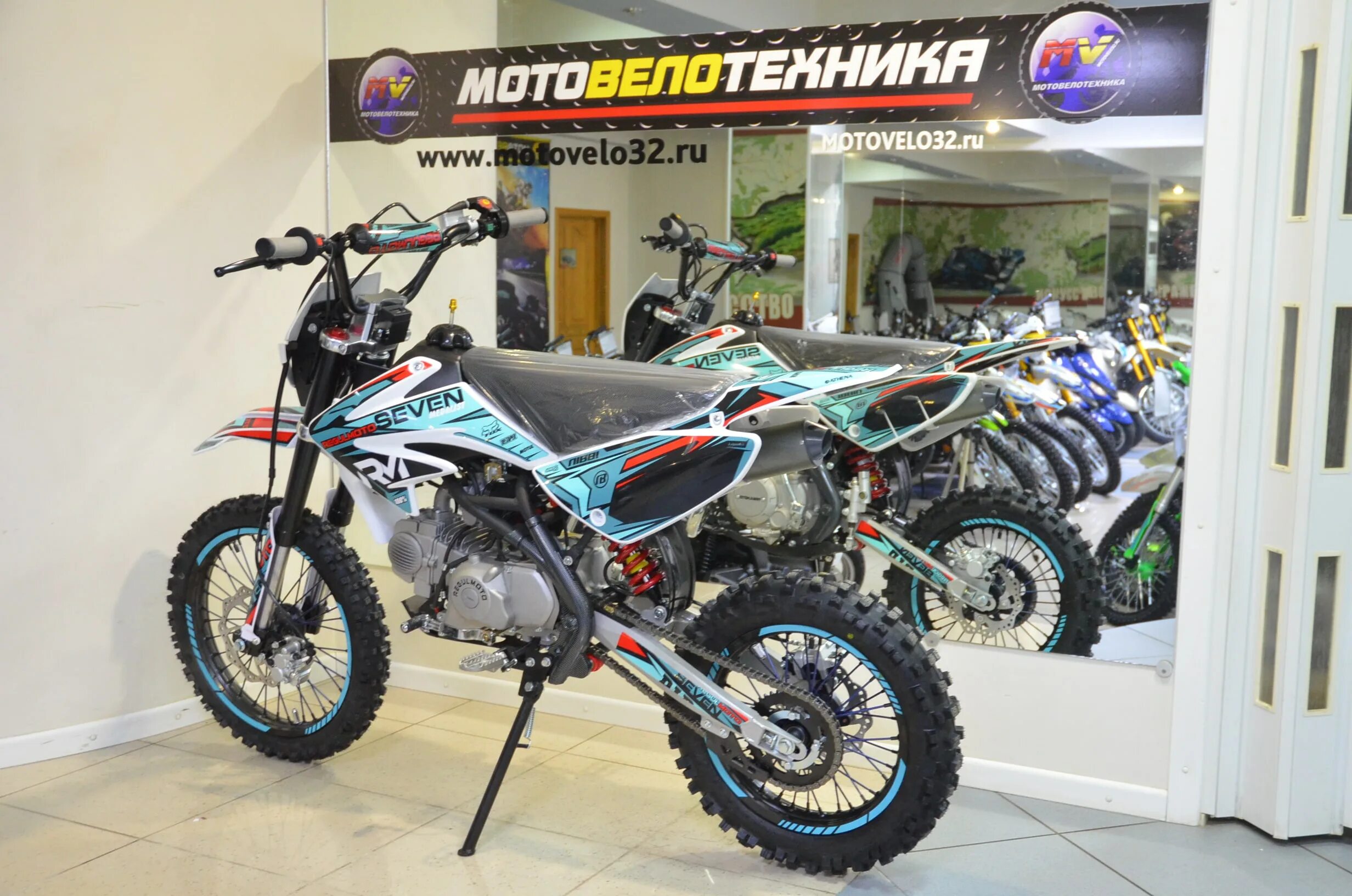 Питбайк Regulmoto Seven medalist 150e. Питбайк Regulmoto Seven medalist 140. Регулмото Севен 150 питбайк. Севен медалист 150 питбайк. Регулмото файв