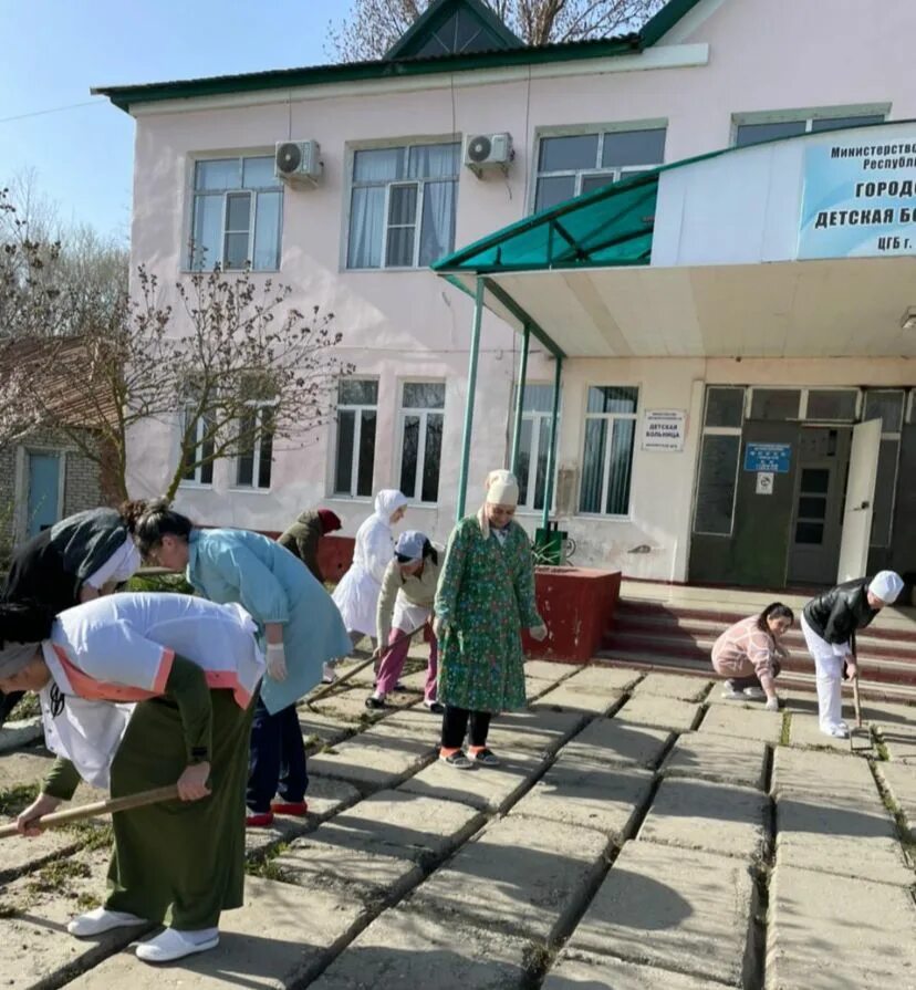 Город Кизляр Республика Дагестан. Кизляр жители. Мечеть в Кизляре. Администрация кизляр