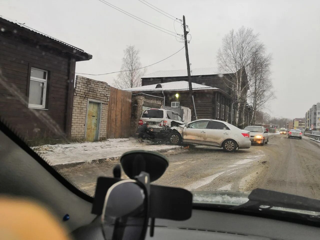 Карелия происшествие последние новости. ДТП В Петрозаводске за сутки. Зарека Петрозаводск происшествие. Происшествия Петрозаводск за сутки. Аварии в Петрозаводске сегодня автомобильные.