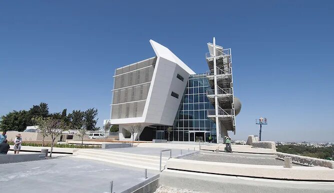 Aviv university