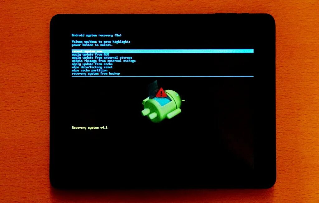 Выключился андроид и не включается что делать. Как сбросить телефон до заводских настроек. Включение телефонов zte. Андроид при включении. Телефон не включается что делать.