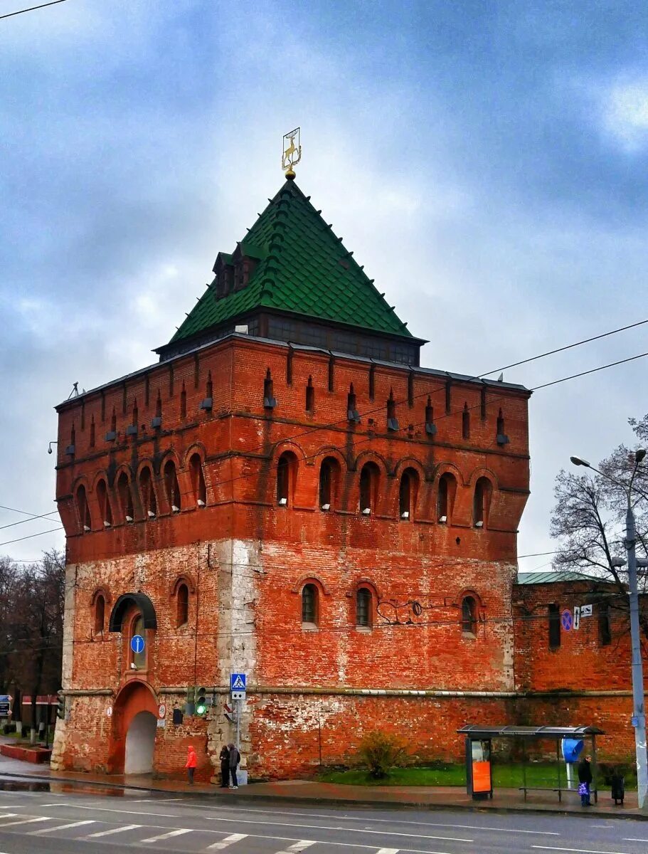 Дмитриевская башня нижегородского кремля. Дмитровская башня нижегородского кремля. нижний новгород дмитриевская башня. кремль нижний новгород дмитриевская башня. нижегородский кремль дмитриевская башня реконструкция.