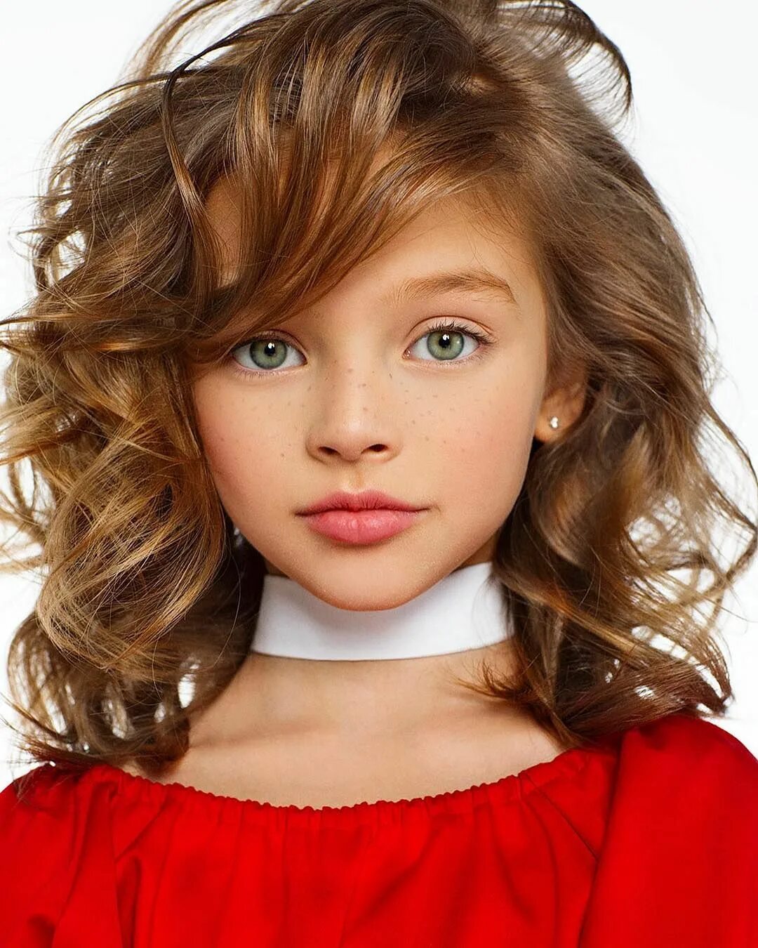 Кристина пименова 2022 год. Виола антонова модель. Дети модели девочки. Модели причесок дети. Маленькая красавица.